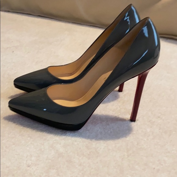 Christian Louboutin heels. size 41 - Picture 2 of 4